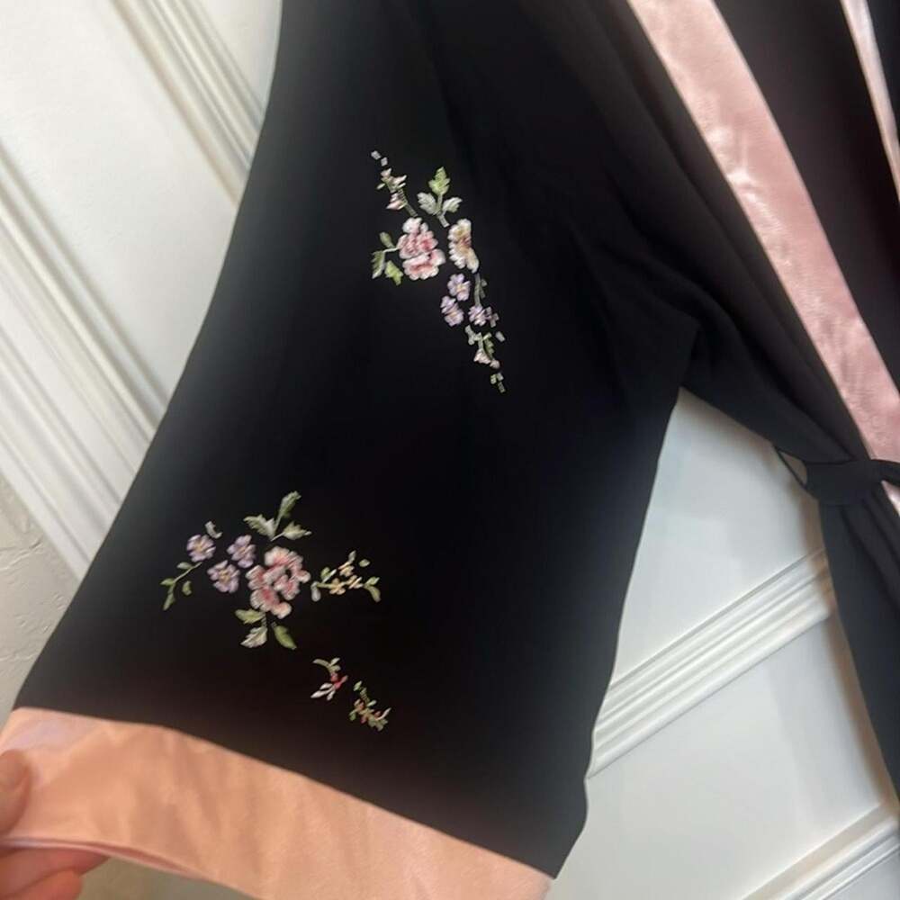Oscar de la Renta Women's Robe - Picture 5 of 7